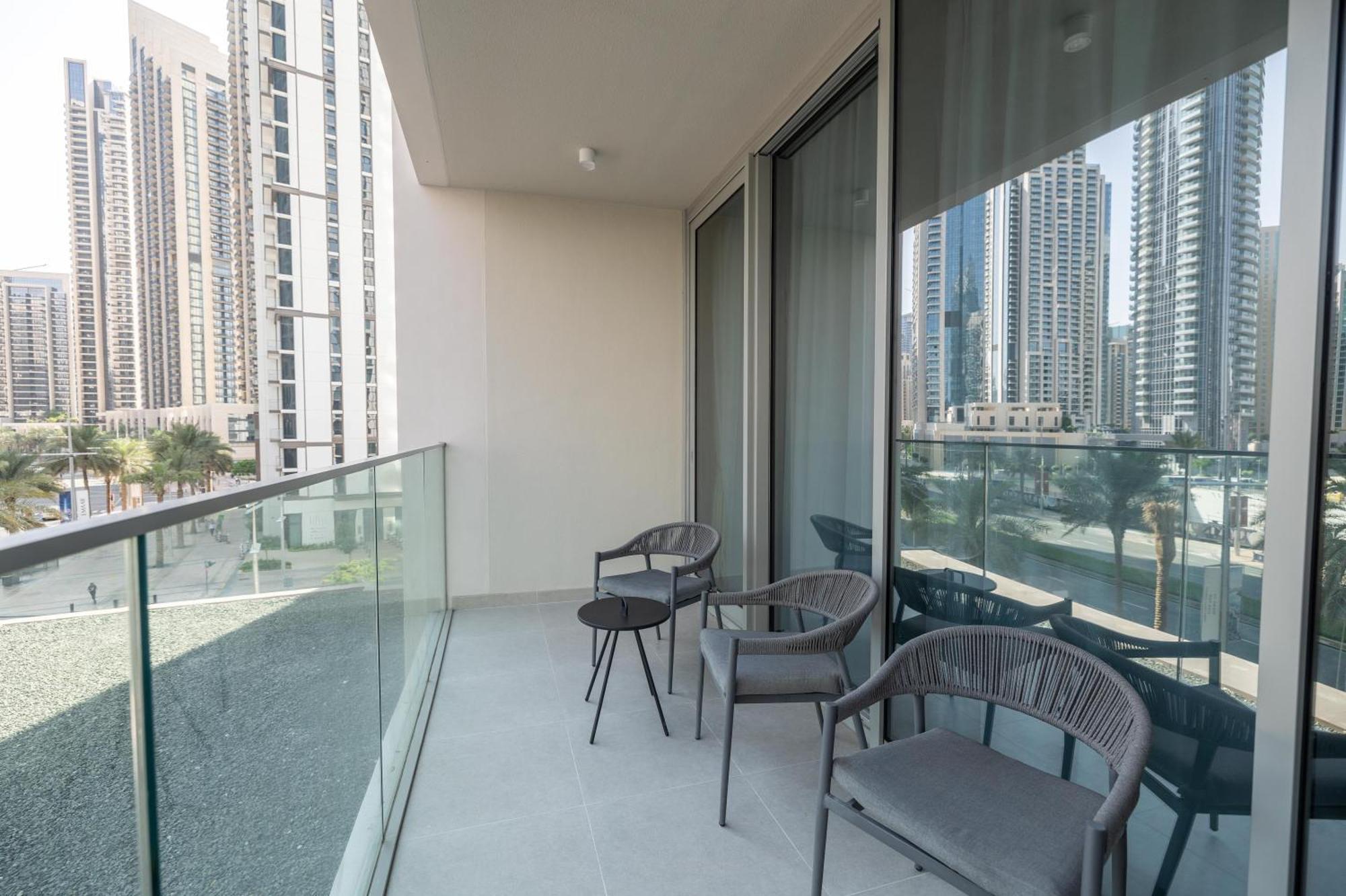 Luxury 3br Storage In Downtown *