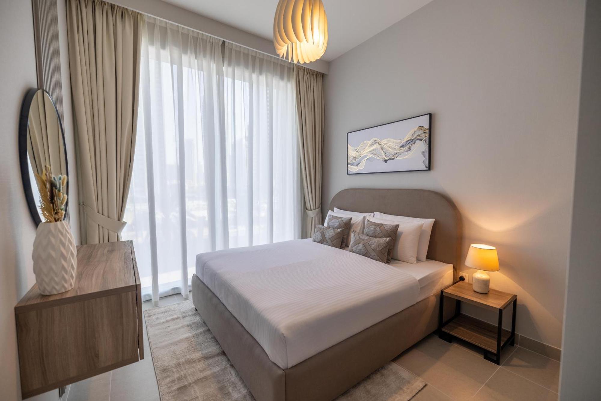 Luxury 3br Storage In Downtown Apartment *