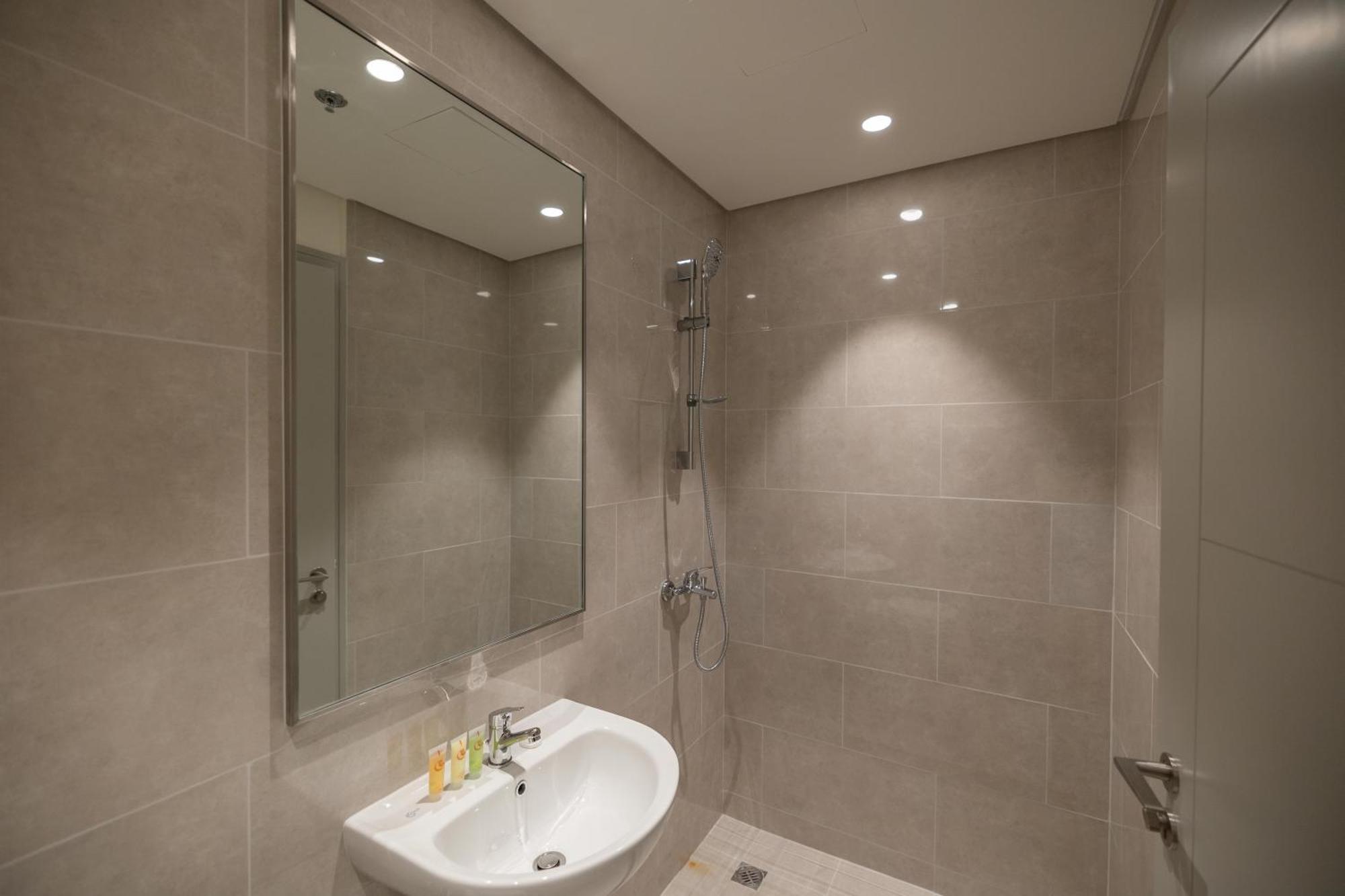 Luxury 3br Storage In Downtown Apartment Dubai