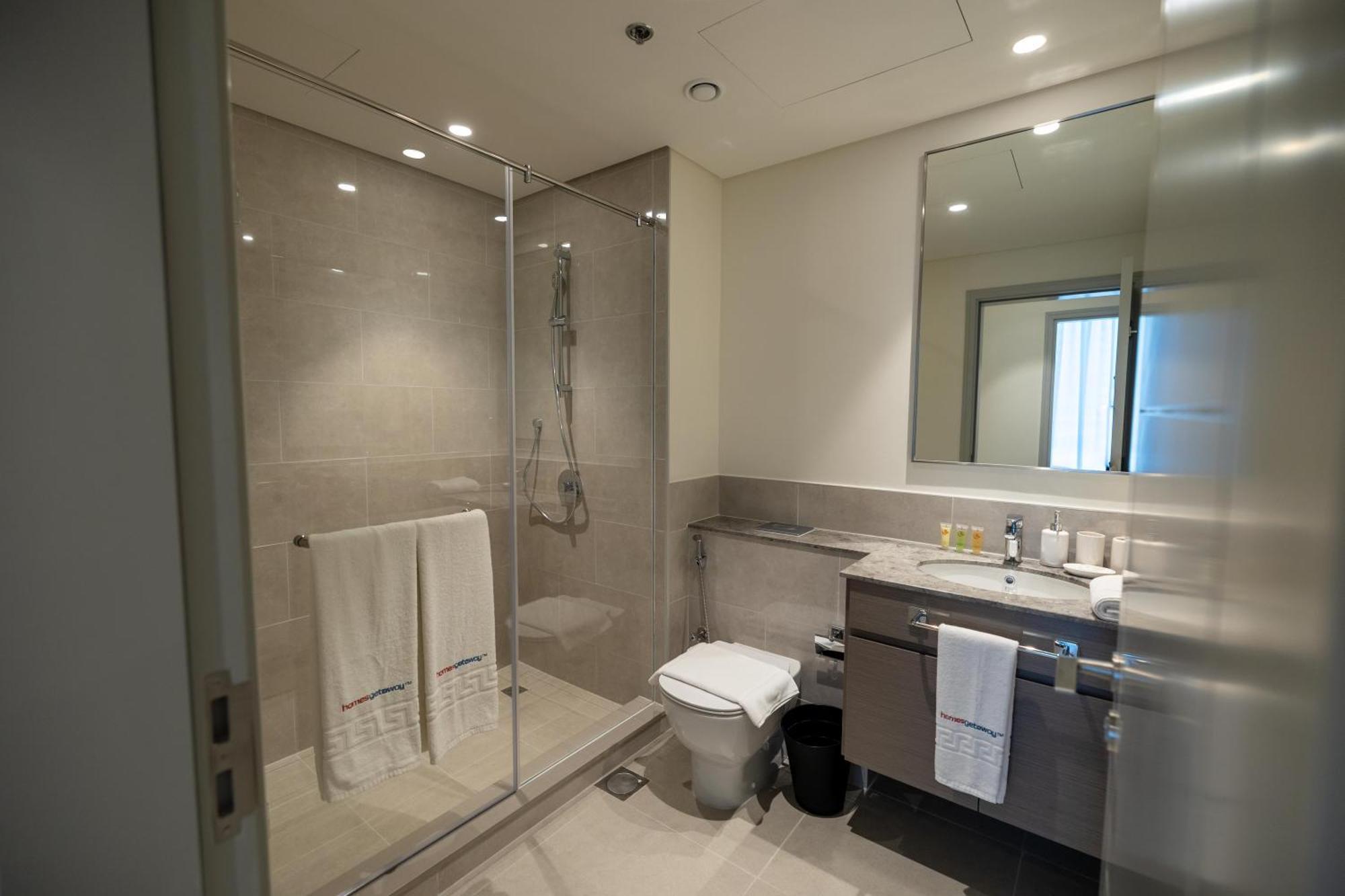 Luxury 3br Storage In Downtown *